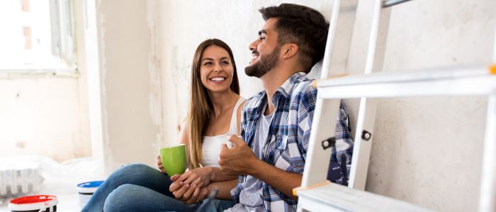 Кои лепила и фуги гарантират здраво закрепване на плочките и подовите настилки?