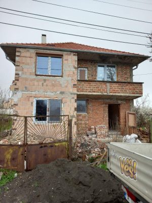 Фасада 1 - Мариян