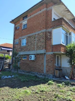 Фасада 2 - Людмила Андонова