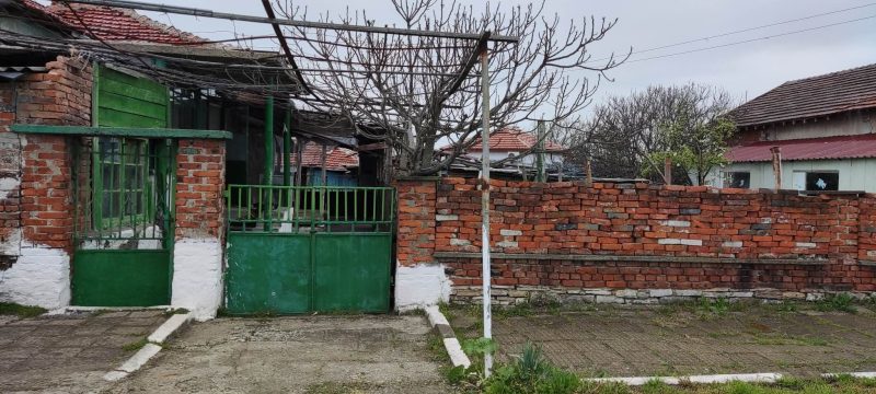 Фасада 1 - Тотка